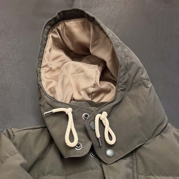 Gap Winter Jacket for men, Size XS in khaki green color - Picture 10 of 12